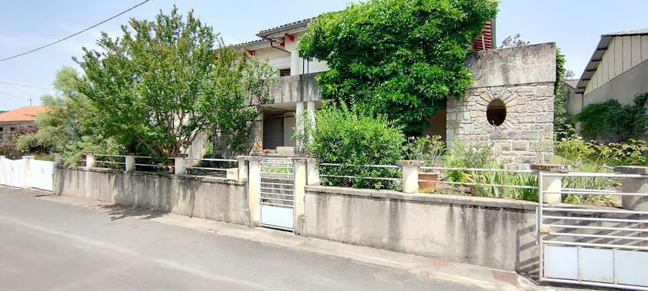 Vente maison 6 pièces 192 m² à Laguépie (82250), 180 000 €