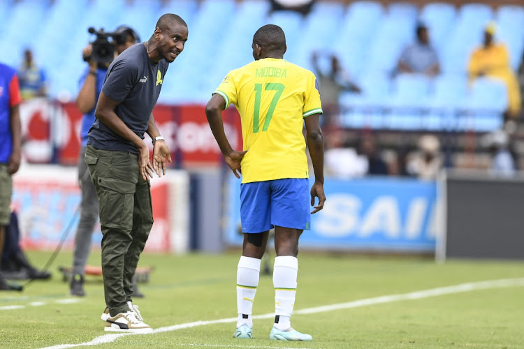 Mamelodi Sundowns coach Rulani Mokwena gives instructions to midfielder Aubrey Modiba during the DStv Premiership match against SuperSport United at Loftus Versfeld in Pretoria on January 16 2023.