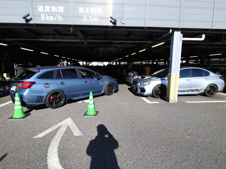 WRX STIのシックススターミーティング・A PIT オートバックス東雲に関するカスタム事例の投稿画像1枚目