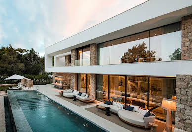 Villa with pool 5