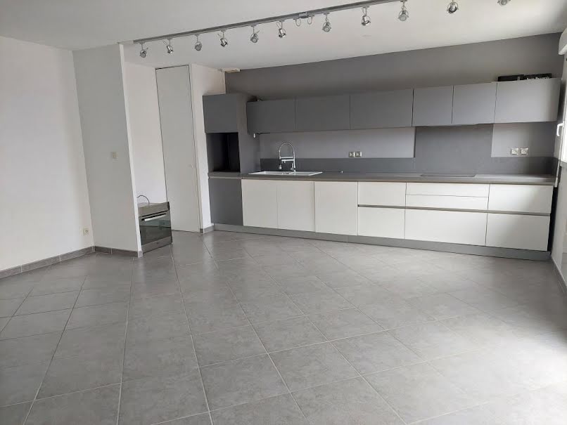 Vente appartement 3 pièces 64 m² à Miramas (13140), 183 000 €