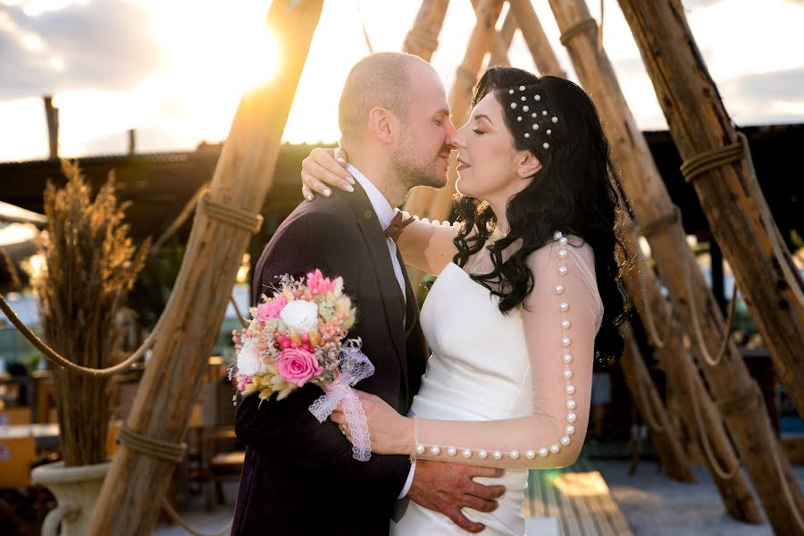 Fotógrafo de casamento Magdalena Gheonea (magdagheonea). Foto de 18 de outubro 2021