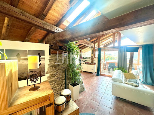 Apartment with terrace 1