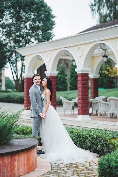 Fotografo di matrimoni Aleksandra Veselova (veslove). Foto del 17 settembre 2017