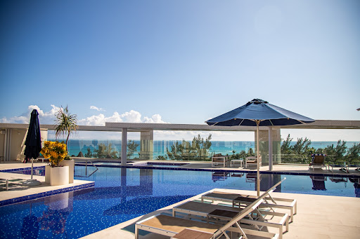Apartment with terrace and pool 3