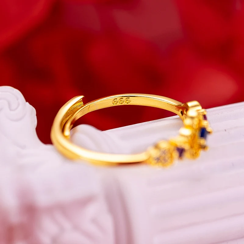 Vergulde klaver open ring, breng geluk & stijl in je dagelijks leven. Een prachtig cadeau voor dames, subtiel en chique.