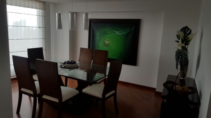 Apartamento En Venta - Los Rosales, Bogota