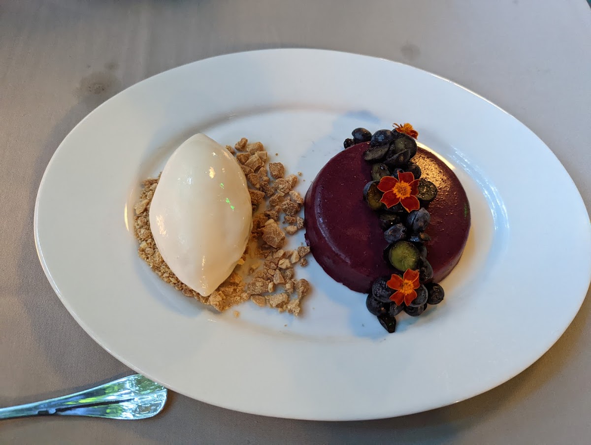 Deasert, GF berry tart and lavender ice cream