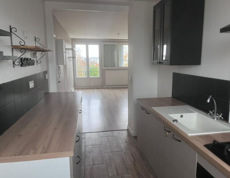 Location  appartement 2 pièces 50 m² à Le Plessis-Trévise (94420), 990 €