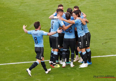 L'Uruguay domine la Russie et prend la tête du groupe A