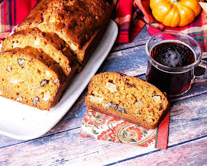 Chunky Apple Pumpkin Bread