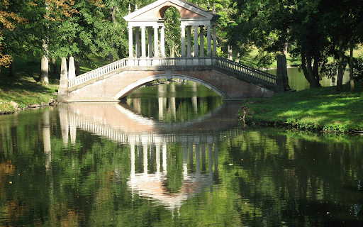 Elegant Bridge Reflects on Tranquil Waters screenshot 2