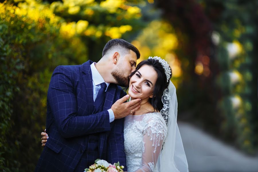 Fotógrafo de casamento Islam Nazyrov (nazyrovislam). Foto de 1 de fevereiro 2019