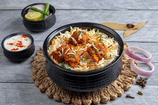 Murgh Tikka Biryani Bonless Combo [Serve 250ml Coke]