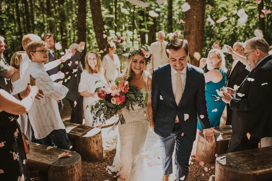 Wedding photographer Kyle Wilson (hinterlandstills). Photo of 3 April 2019