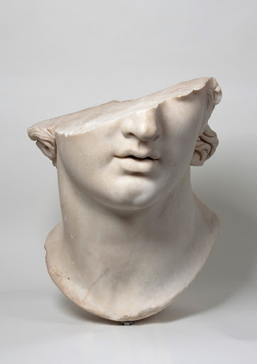 Colossal head fragment of an "imago clipeata" Alexander the Great (?)
