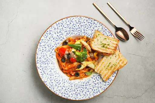 Veg Arrabiata Pasta