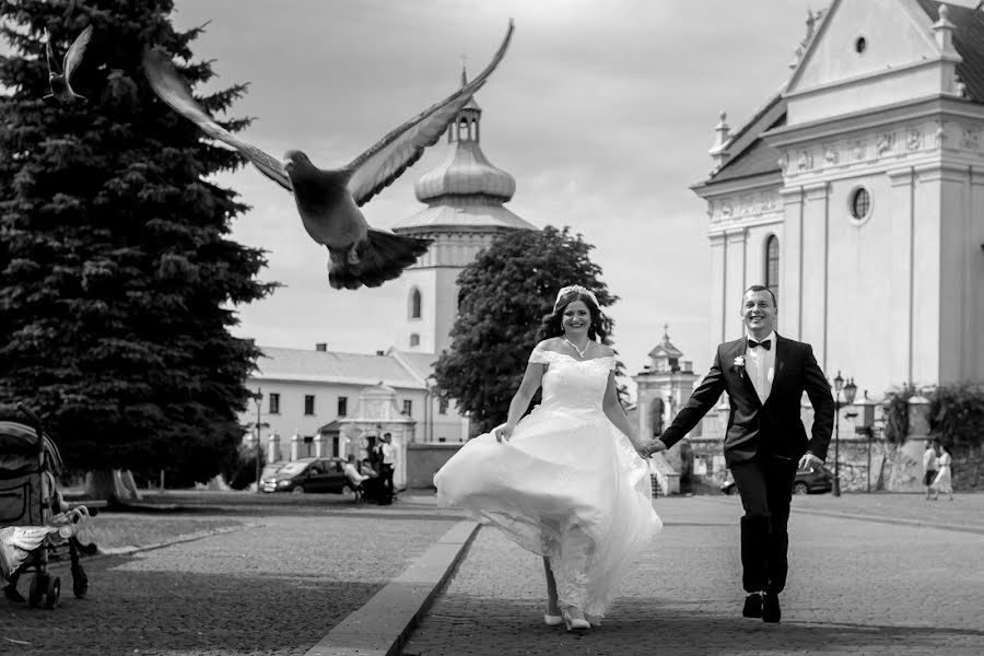Wedding photographer Roman Medvіd (photomedvid). Photo of 21 August 2019