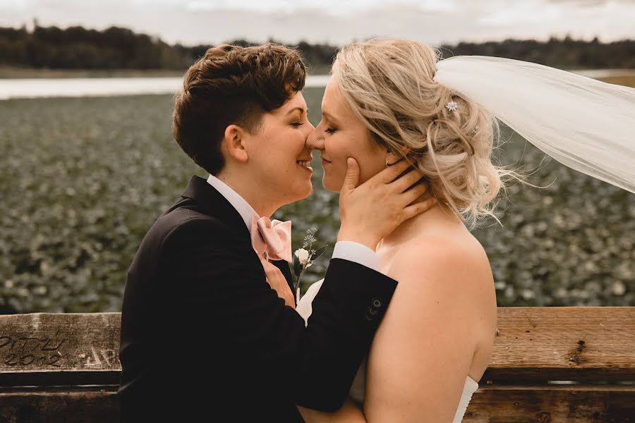 Wedding photographer Sam Rose (isleandoak). Photo of 9 May 2019