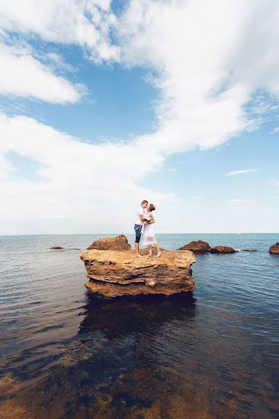 Wedding photographer Marina Zotova (marinazotova). Photo of 17 August 2019