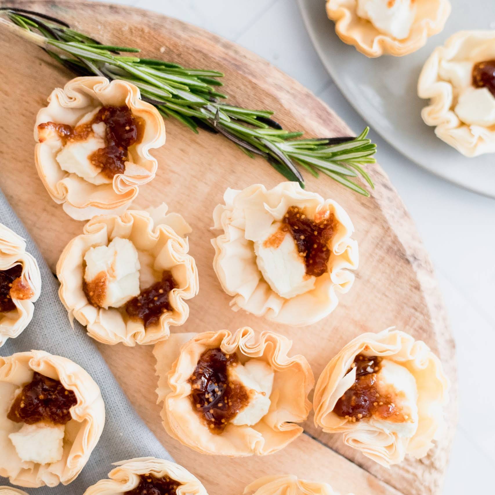 Herbed Goat Cheese and Smoked Salmon Phyllo Cups