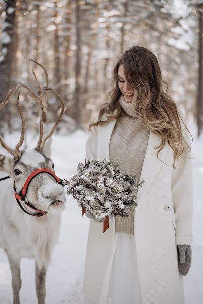 婚禮攝影師Yuliya Kalinina（helloyulya）。2022 2月28日的照片