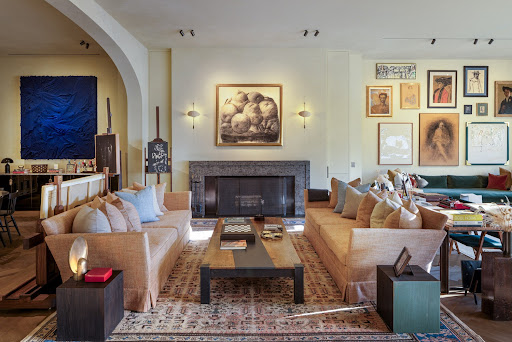Living room with two sofas and fireplace - Buy this luxury apartment / penthouse in New York, 4 rooms, 4 bedrooms