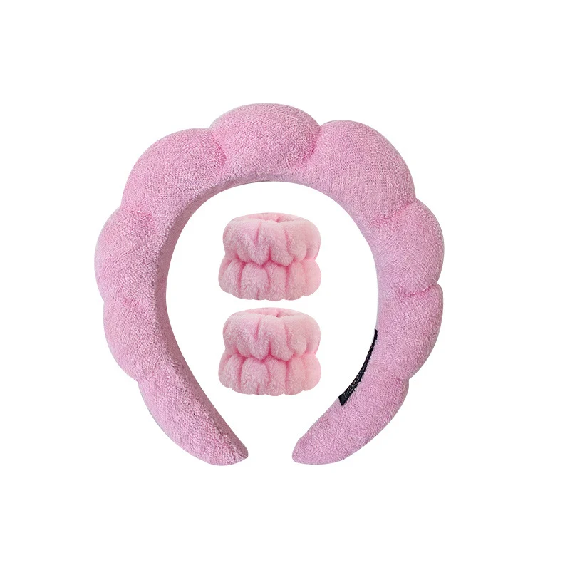 Dames sportset met twist hoofdband, polsbandjes en spons. Ideaal voor fitness, yoga en training. Absorbeert zweet effectief.