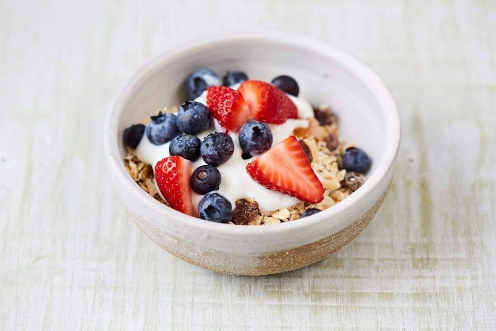 minimum-ingredients-breakfast_cereal_sundae