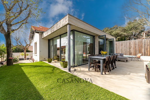 Maison avec piscine et terrasse 3