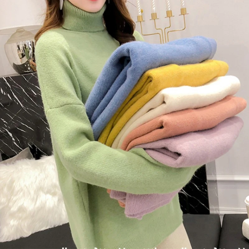 Pull paresseux à col roulé en alpaga, pour un confort et une chaleur incomparables. Douceur luxueuse et style décontracté pour l'hiver.