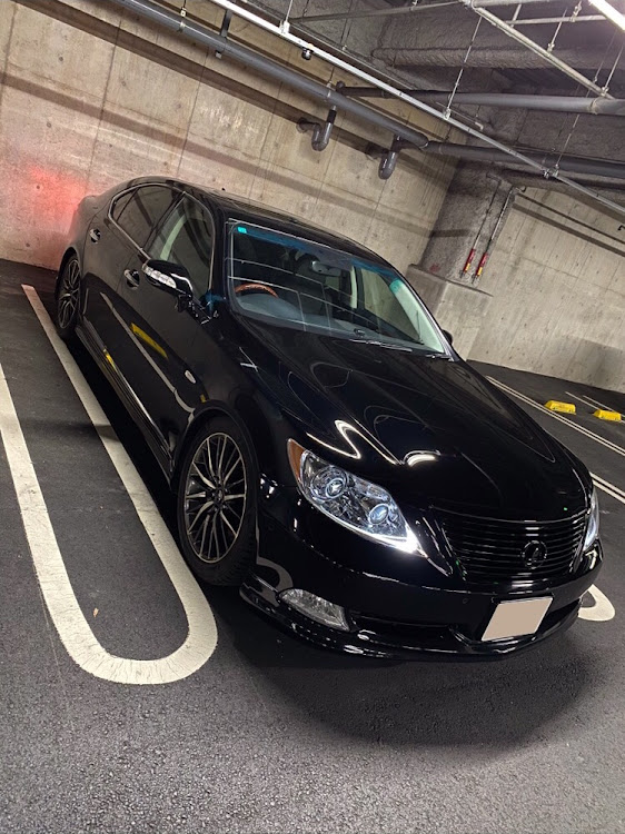 LSのLS460・大分・fcl.・目指せPickUpCarsに関するカスタム事例の投稿画像2枚目