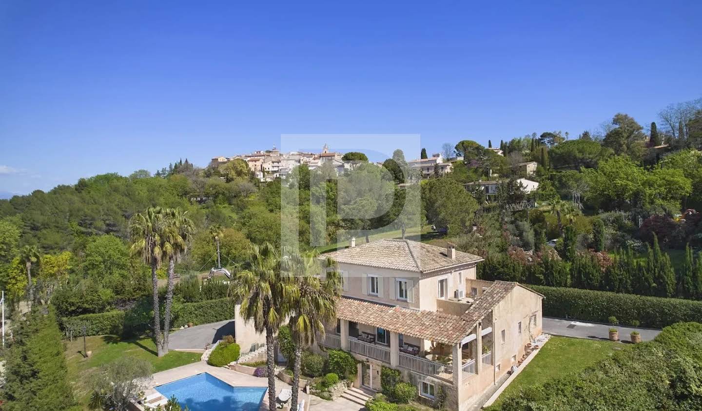 House with pool Mougins