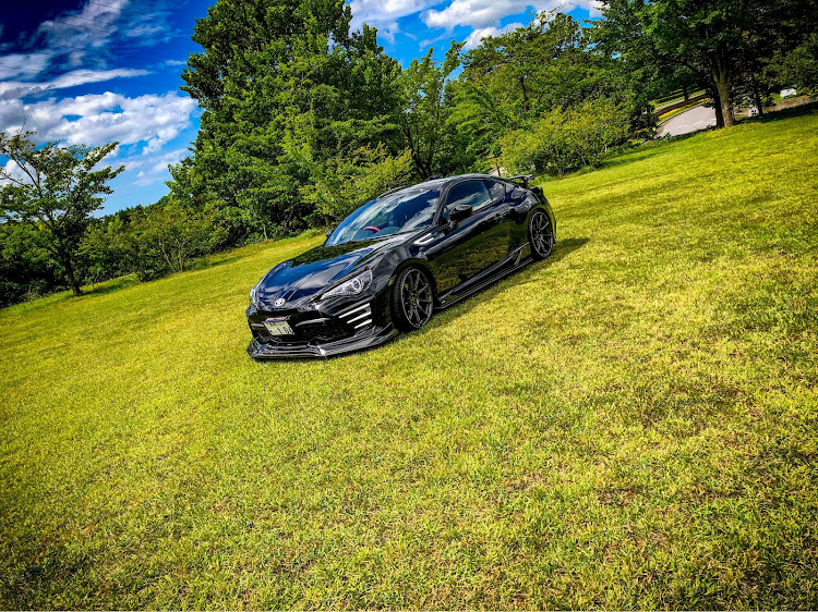 86の黒86・白ひげ・運転したい・帰ってこいに関するカスタム事例の投稿画像1枚目