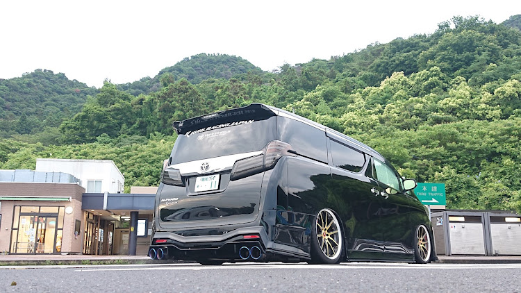 アルファードのヒロさんが投稿したカスタム事例の投稿画像3枚目