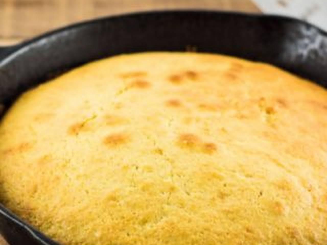 Southern Cornbread Recipe (Without Buttermilk) – State of Dinner