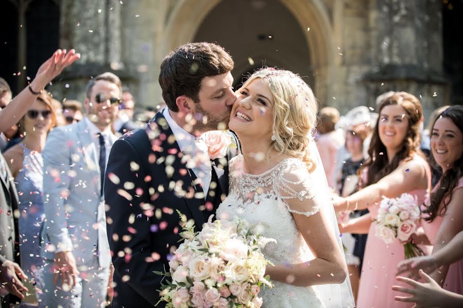 Wedding photographer Martin Beard (martinbeardphoto). Photo of 1 July 2019