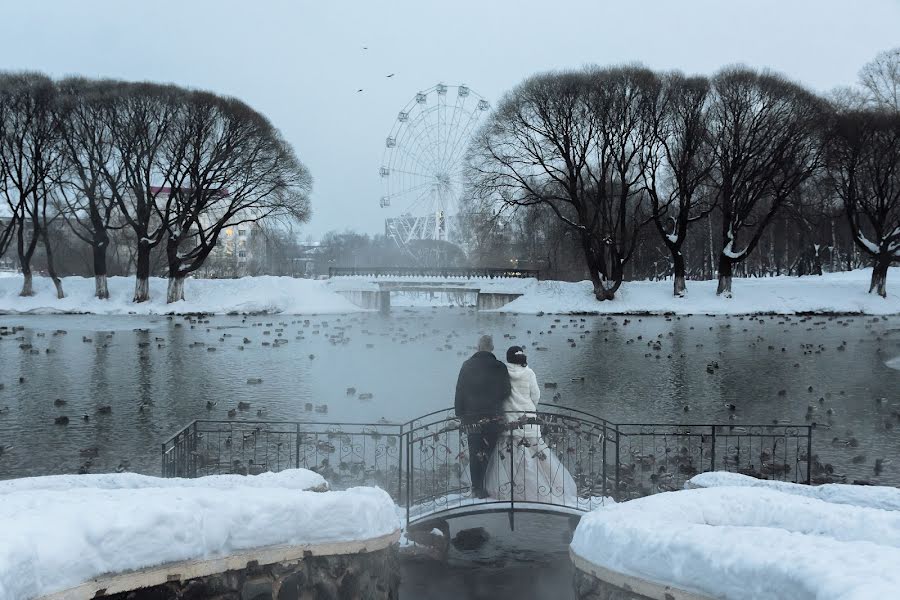 Fotografo di matrimoni Maksim Gulyaev (maxgulyaev76). Foto del 2 novembre 2018