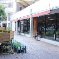 LALA Kitchen 新美式餐廳