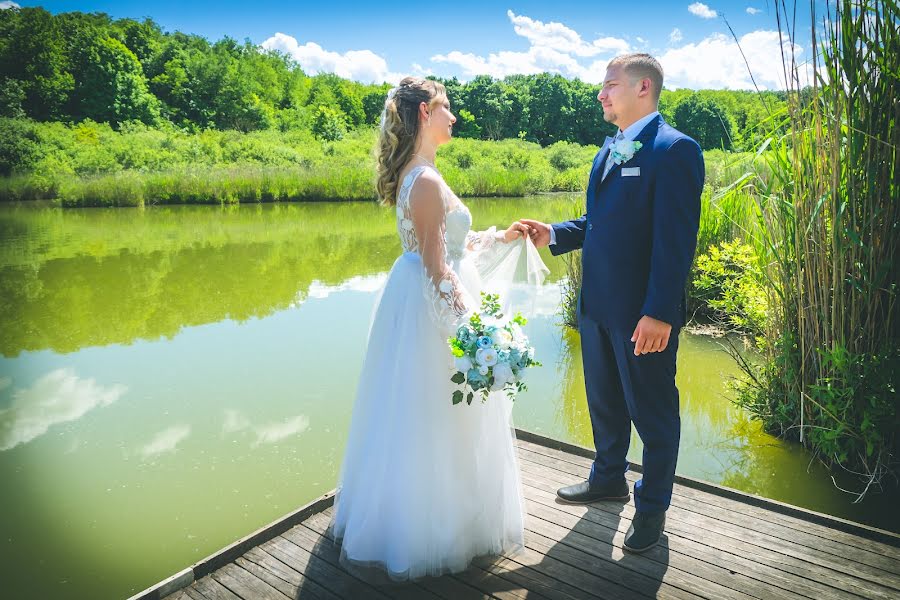 Fotógrafo de casamento Péter Tóth (tothpeter). Foto de 27 de junho 2022