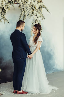 Fotografo di matrimoni Mila Tikhaya (milatihaya). Foto del 19 giugno 2017