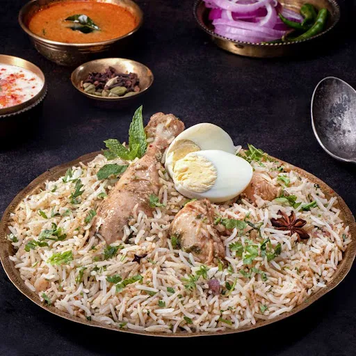 Andhra Style Chicken Biryani Family Pack (serves 3-4)