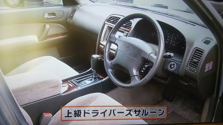 グロリアのエムズガレージ・おぎやはぎの愛車遍歴・ブロアムVIPターボ・自慢話・日産党に関するカスタム事例の投稿画像2枚目