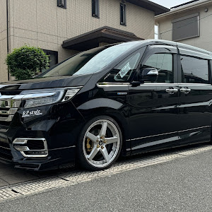 ステップワゴンスパーダ RP5