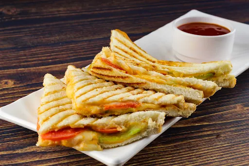 Tamato Soup With Veg Grilled Sandwich