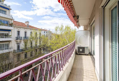 Apartment with terrace 6