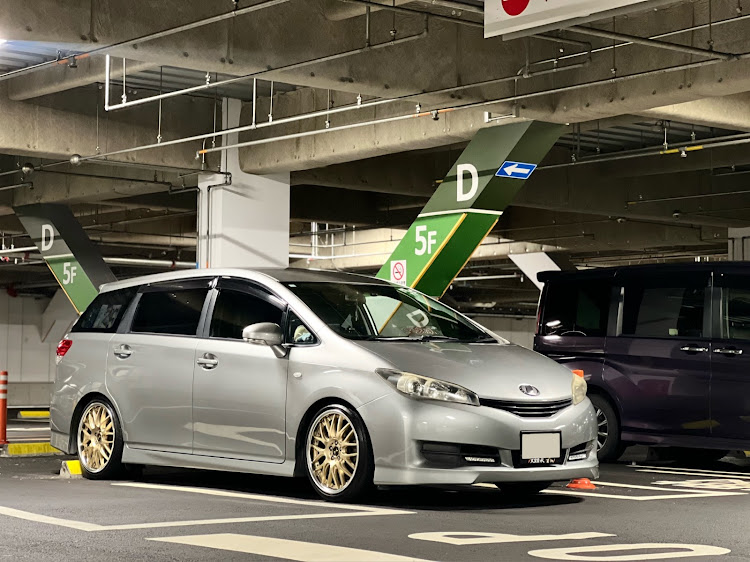 ウィッシュの脱水症状に注意・熱中症に気をつけて!!・洗車したい…・ネッツトヨタ・残暑見舞い申し上げます❄️🍧🍉🍨🍦❄️に関するカスタム事例の投稿画像1枚目