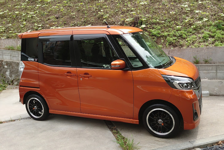 デイズルークスの洗車・DIY・ショートアンテナ・ショートアンテナ交換に関するカスタム事例の投稿画像5枚目