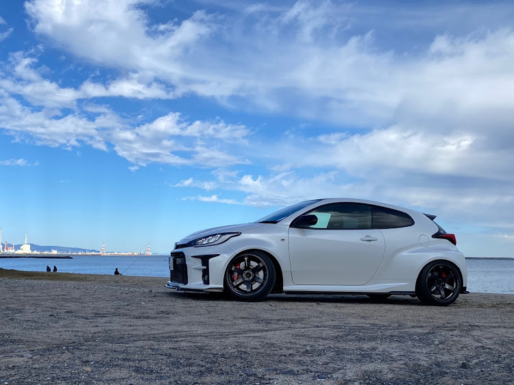 GRヤリスのKuhl Racingに関するカスタム事例の投稿画像1枚目