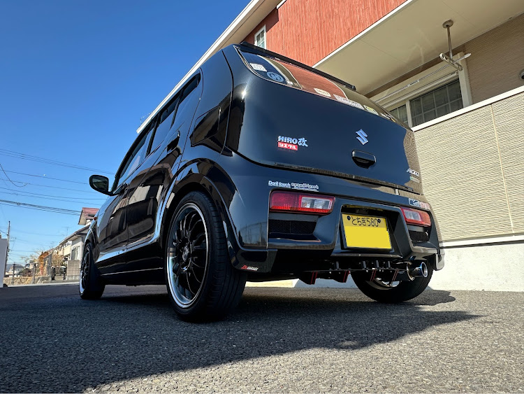 アルトのローアングルショット・手洗い洗車・フューエルキャップステッカーに関するカスタム事例の投稿画像2枚目